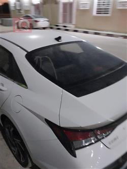 هیوندای ئەلەنترا